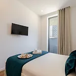 Apartamento Sleek & Modern Flat W/ Private Garage By Hostwise *